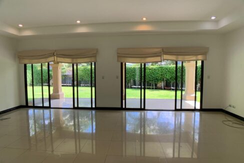 WhatsApp Image 2025-09-22 at 13.11.12