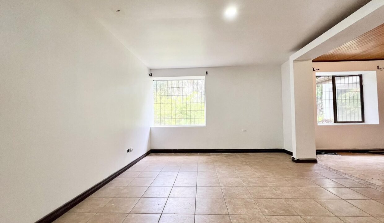 WhatsApp Image 2024-06-11 at 09.50.46