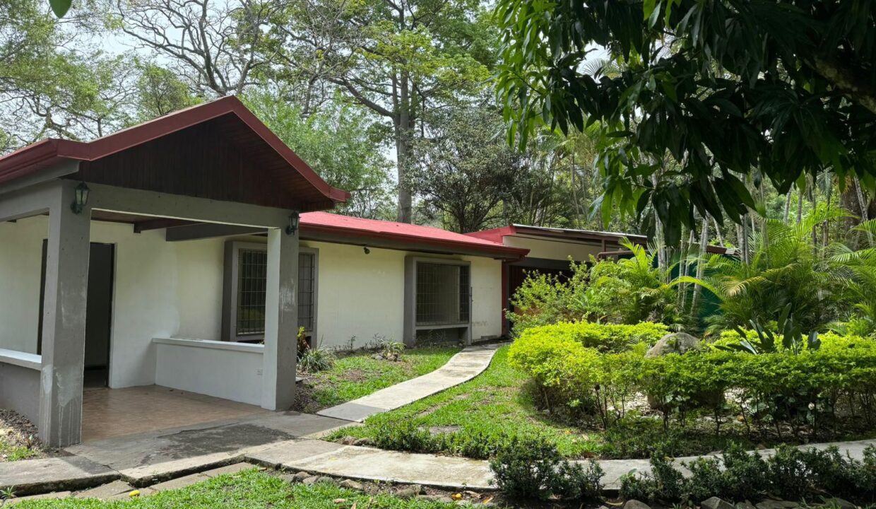 WhatsApp Image 2024-06-11 at 09.50.49