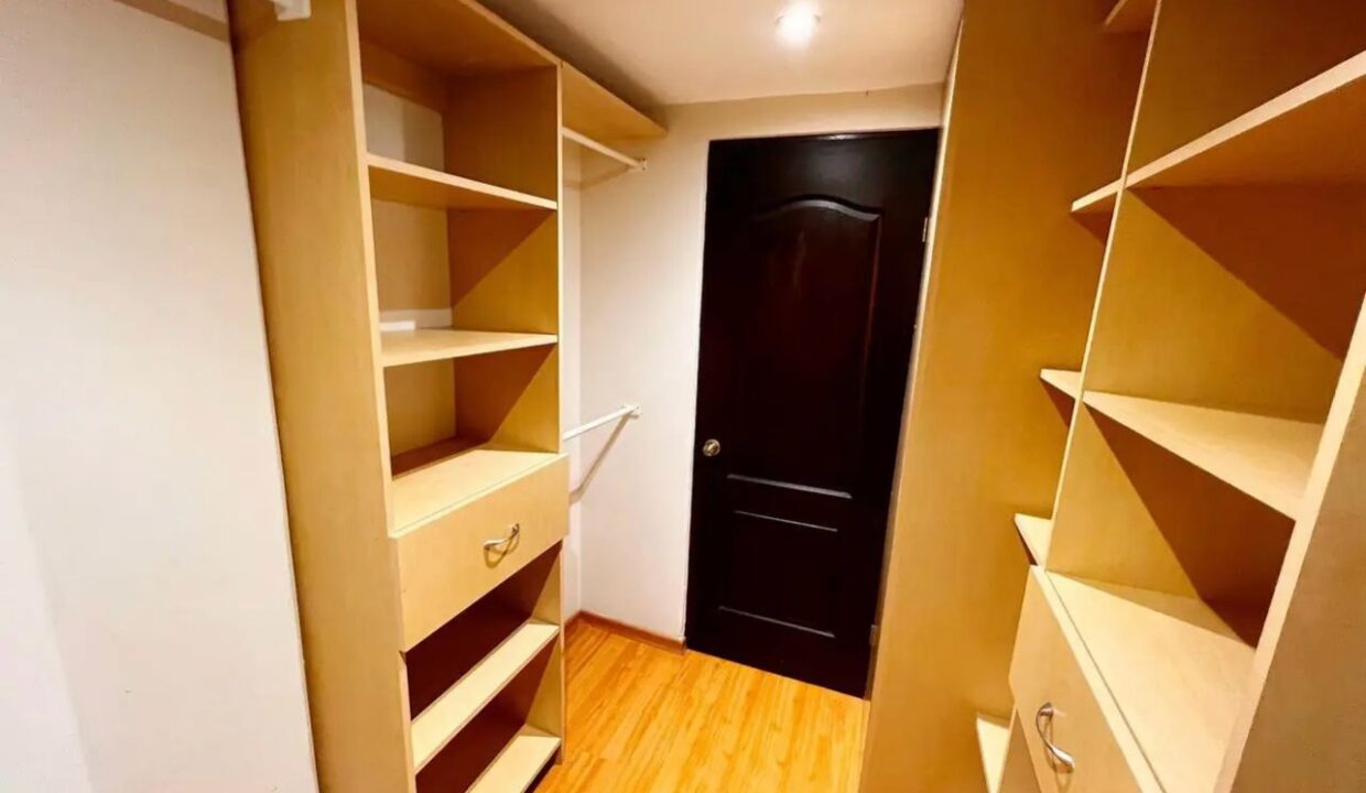 WhatsApp Image 2025-10-23 at 11.00.24 (2)