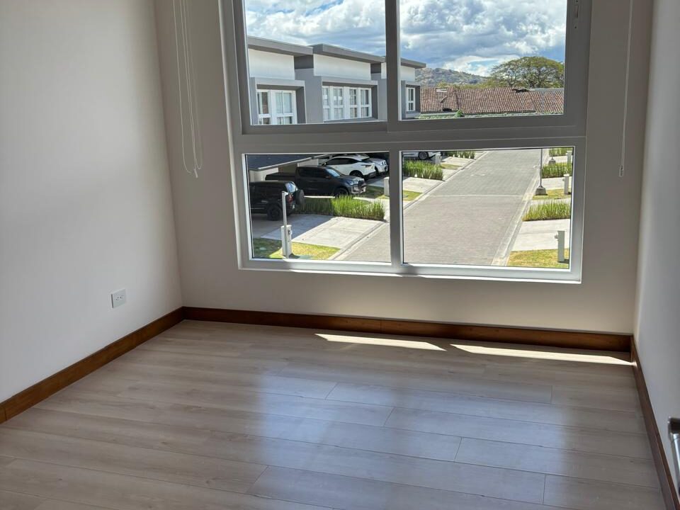 WhatsApp Image 2026-03-05 at 10.19.48 (1)